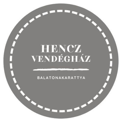 Hencz Vendeghaz Hotel Balatonakarattya Exterior photo